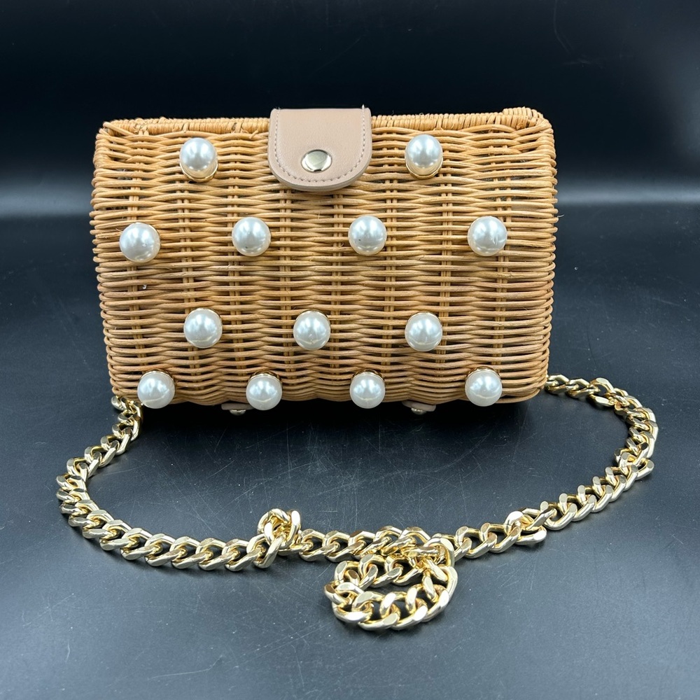 Chic Woven Shoulder Bag with Gold Chain imitation pearls